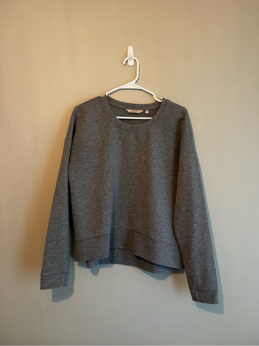 Athleta Heather Gray Crewneck Pullover Sweatshirt